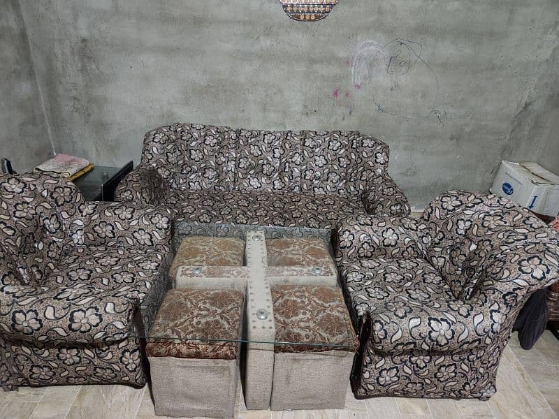 5 Seater sofa set with table with 4 stools 2