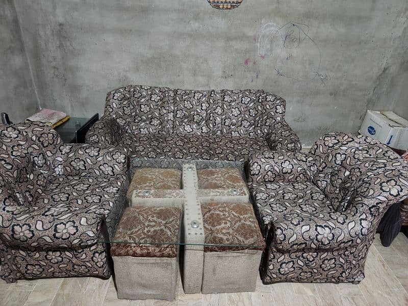 5 Seater sofa set with table with 4 stools 3