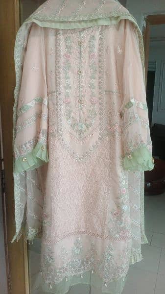 maria b suit beautiful embroidery. . 3