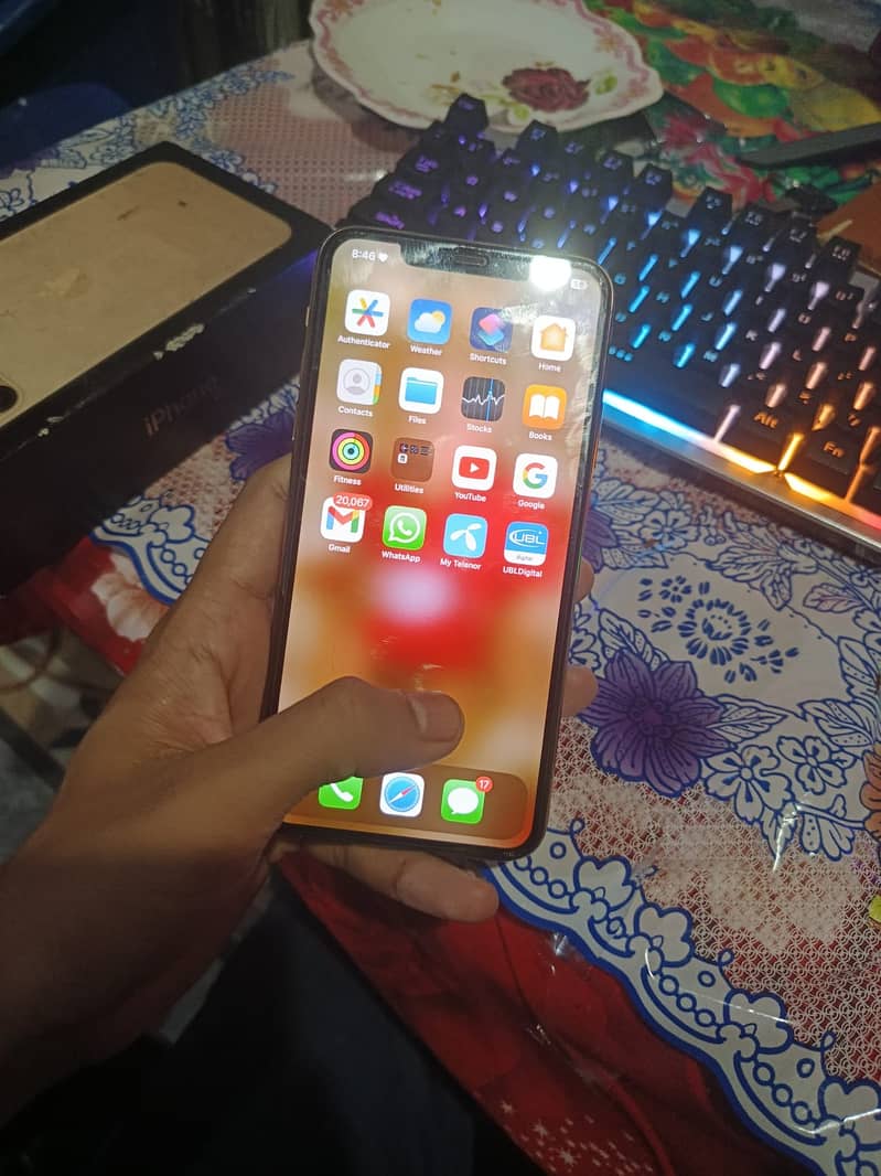 Iphone 11 pro max 64GB , Dual PTA Approved 8