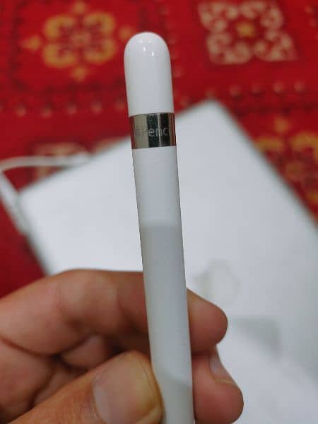 Apple pencil 1 2