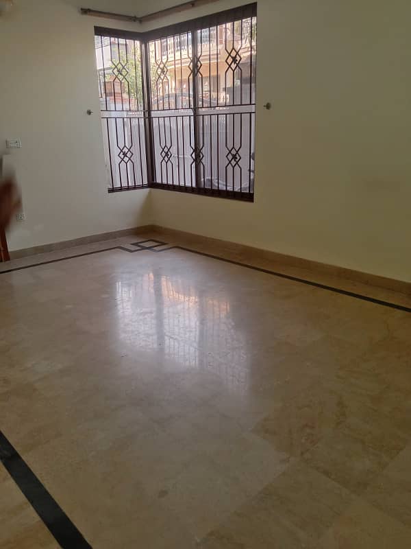 House available for rent in pwd 16