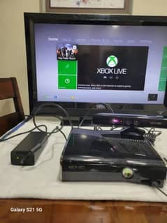 Xbox 360 complete Access. 250GB Games laoded