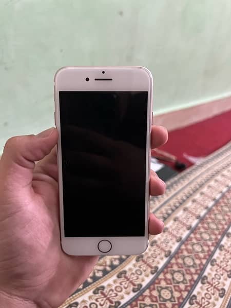 iphone 7 32gb PTA Approved 10/10 , 100% BH 1