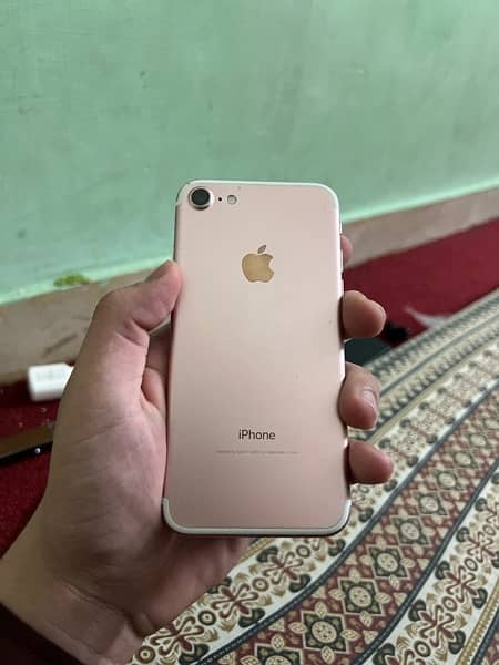 iphone 7 32gb PTA Approved 10/10 , 100% BH 3