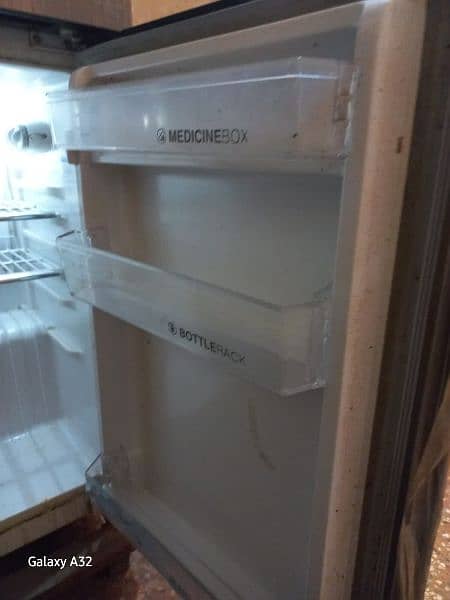 Orient refrigerator (used) for sale 4