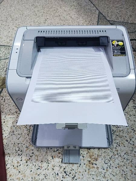 HP laserjet printer 1102 03114433818 0