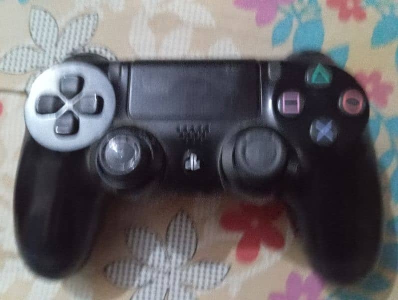 PS4 Slim 500GB with 2 Games 2