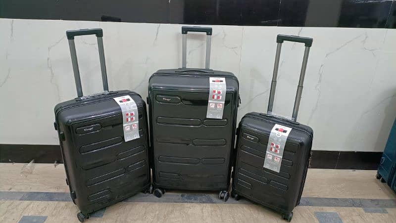 Luggage bags/ travel suitcases/ trolley bags/ travel trolley/ attachi 2