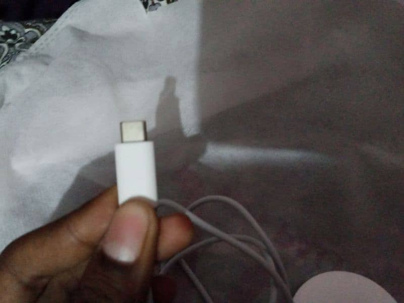 Apple Magsafe magnetic charger. 3