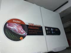 D freezer brand new only 1 week used bs 2 nishan ha Baki all ok ha