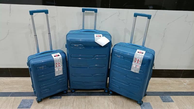 Luggage bags/ travel suitcases/ trolley bags/ travel trolley/ attachi 18