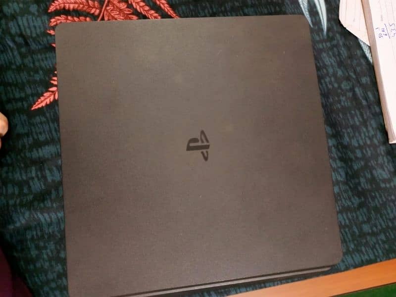 PS4 Slim With 3 Controllers and Digital Games. 4