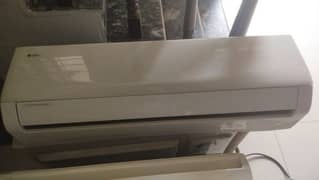 Gree aplit AC 1.5 ton (hot and cool)