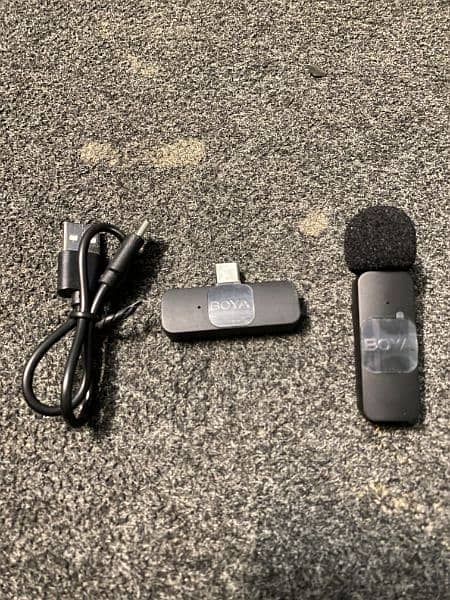 Original Boya wireless microphone for sale with type-C charging port 2