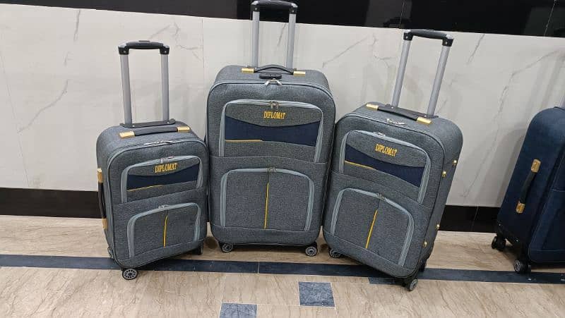 Luggage bags/ travel suitcases/ trolley bags/ travel trolley/ attachi 10