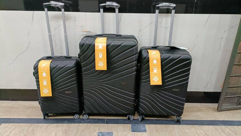 Luggage bags/ travel suitcases/ trolley bags/ travel trolley/ attachi 13