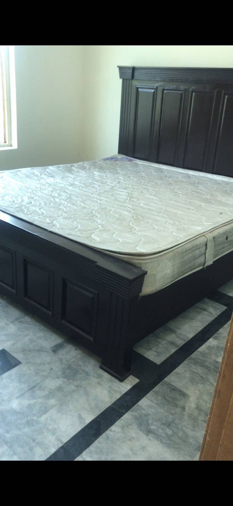 Bed with mattress 8