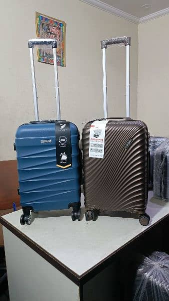 Single Fiber Luggage bags/ suitcase/ trolley bags/ attachi/ hand carry 6