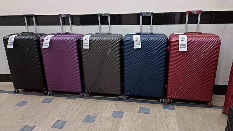 Single Fiber Luggage bags/ suitcase/ trolley bags/ attachi/ hand carry 8