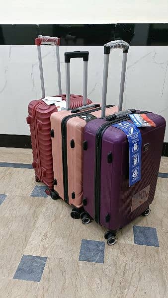 Single Fiber Luggage bags/ suitcase/ trolley bags/ attachi/ hand carry 17