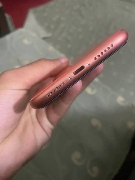 iPhone XR jv 96 battery guneine 2