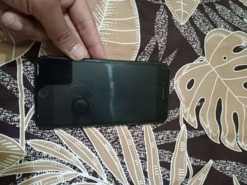 I phone 7plus black colour 1