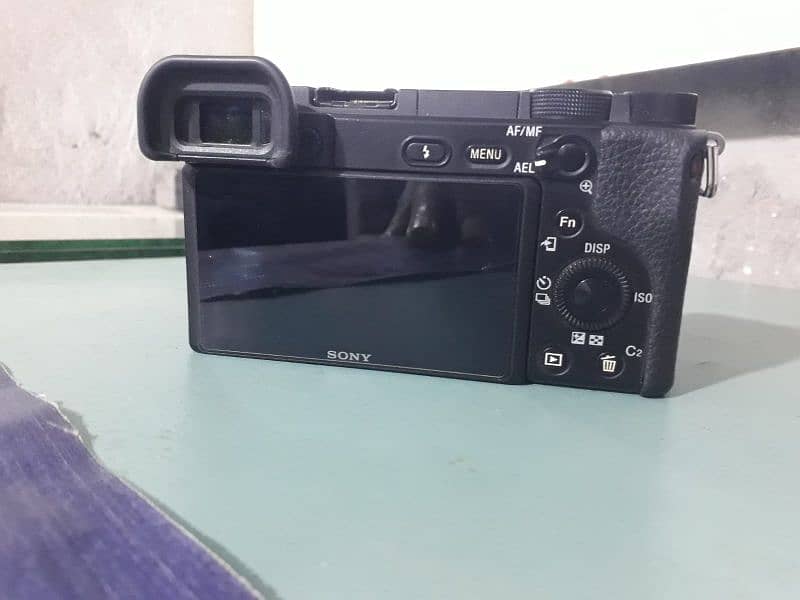 sony 6400 with 16 mm lense and 3 batteries and charger 03218444898 0