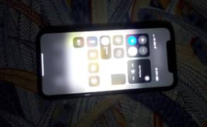 I phone xr 64gb 84 battery health and javi 0