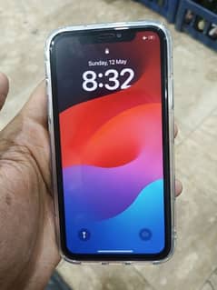 iphone XR 64GB non pta but sim will work 8months