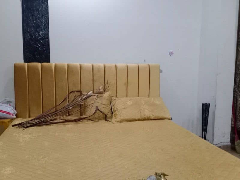 Golden Valvet Poshish King Size Bed for Sale 4