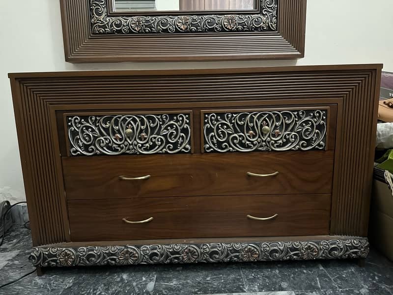 Dressing Table For Sale 4