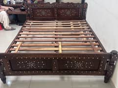 Antique Sheesham Wood Bed 0