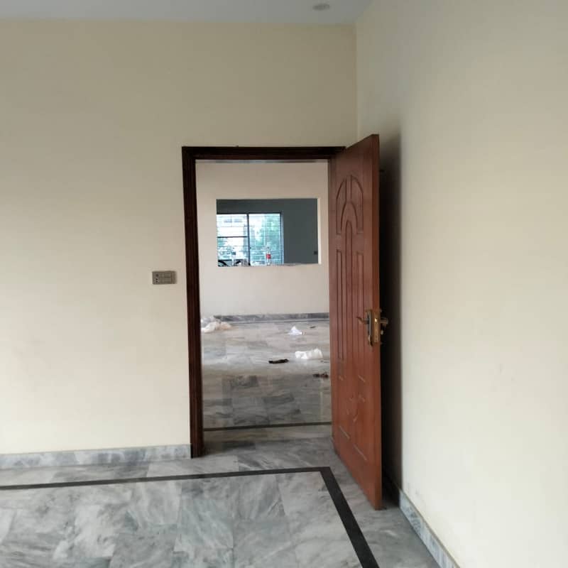 UPPER PORTION 2 KANAL IDEAL EXCELLENT GOOD CONDITION HOUSE FOR RENT IN TULIP BLOCK BAHRIA TOWN LAHORE 14
