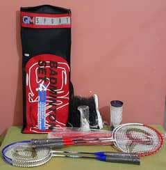 4 Player Badminton Complete Set with Net for SALE!