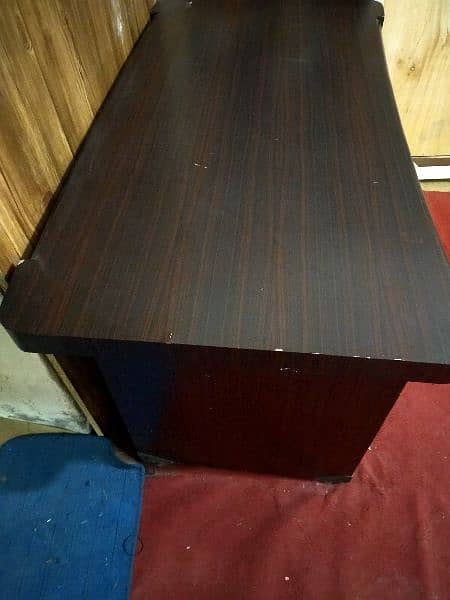 Office table for sale 3