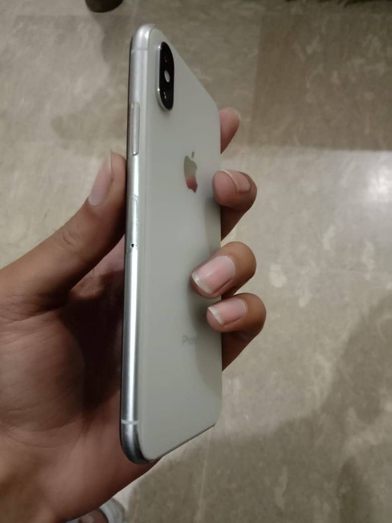 iphone x pta proved 64gb true tone and face id all ok Water pack 5