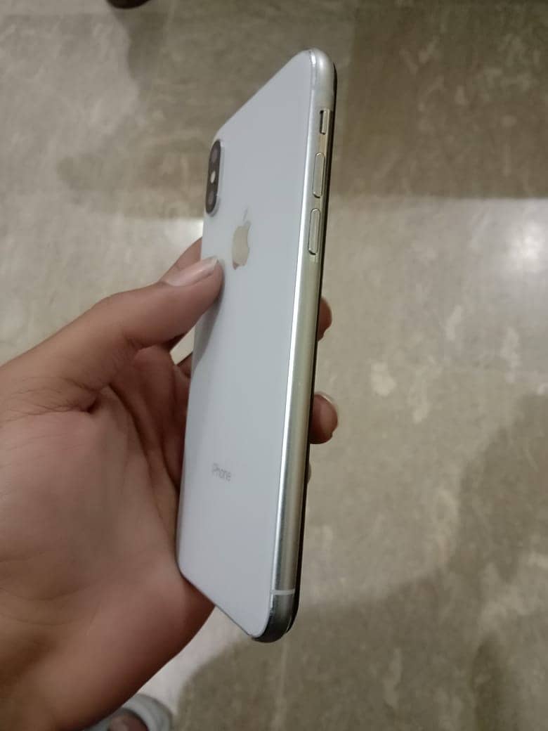 iphone x pta proved 64gb true tone and face id all ok Water pack 6