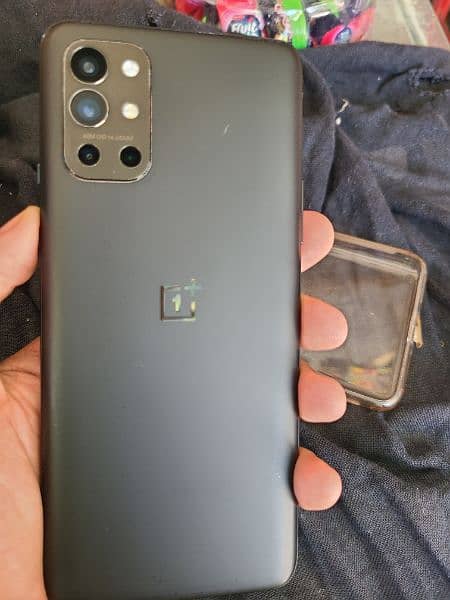 I want to sell OnePlus 9r 8+8 128 8