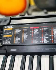Yamaha PSR F 51 piano 0