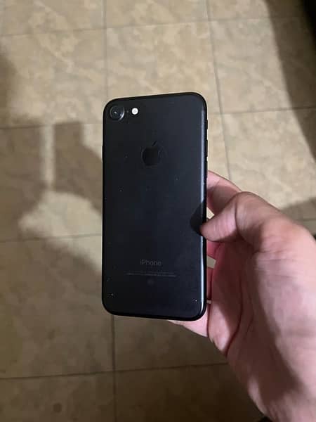 Iphone 7 128 GB PTA Approved 1