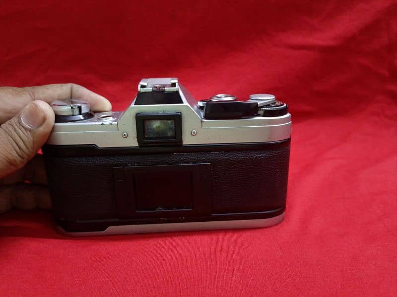 Canon AE -1 vintage camera 4