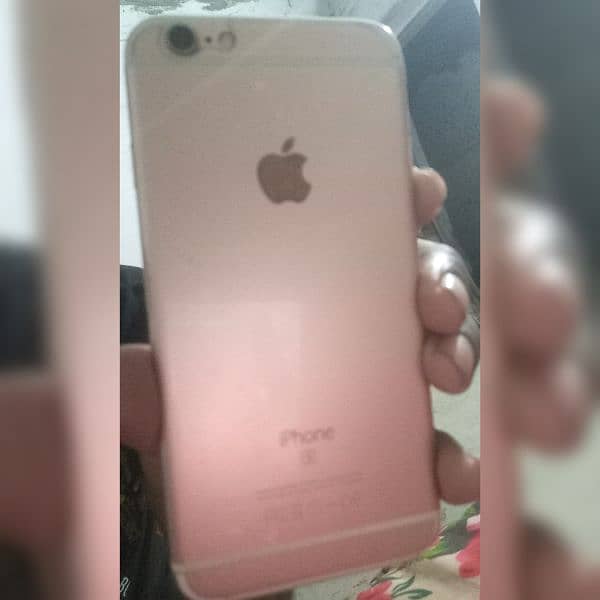 I phone 6S 32 GB non PTA only panal teach problem  all ok, 0