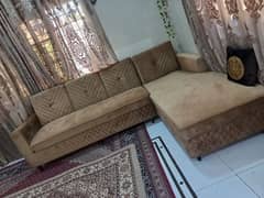 I am selling sofa set only some month used