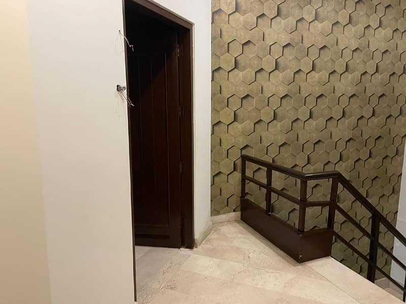 DHA Phase 5 10 Marla 4 Bed Rooms Furnished Vill For Rent Near park 4