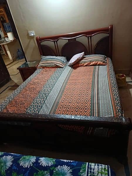 Used Bed Set Available Urgent Sale! 3