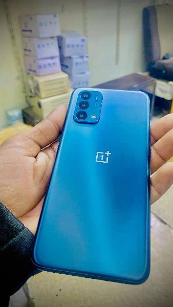 OnePlus n 200. condition 10/10 2