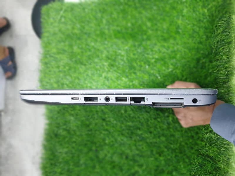 HP EliteBook 840-G3 | i5-6th, 8gb Ram, 256gb SSD, 14" Touch Screen 4