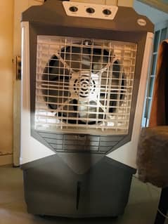 Ian selling my Air Cooler cannon 6500  new Only open 0