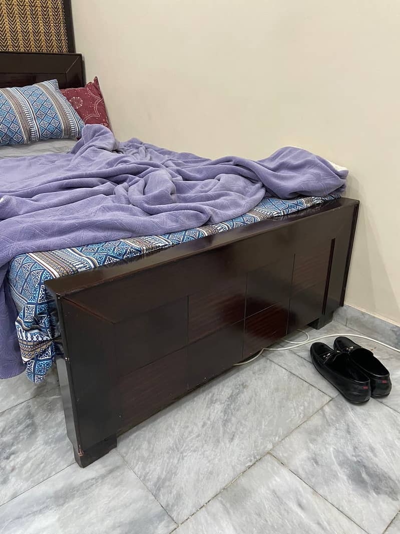 Single Bed with Mattress for sale in Model To wn Lhr 0